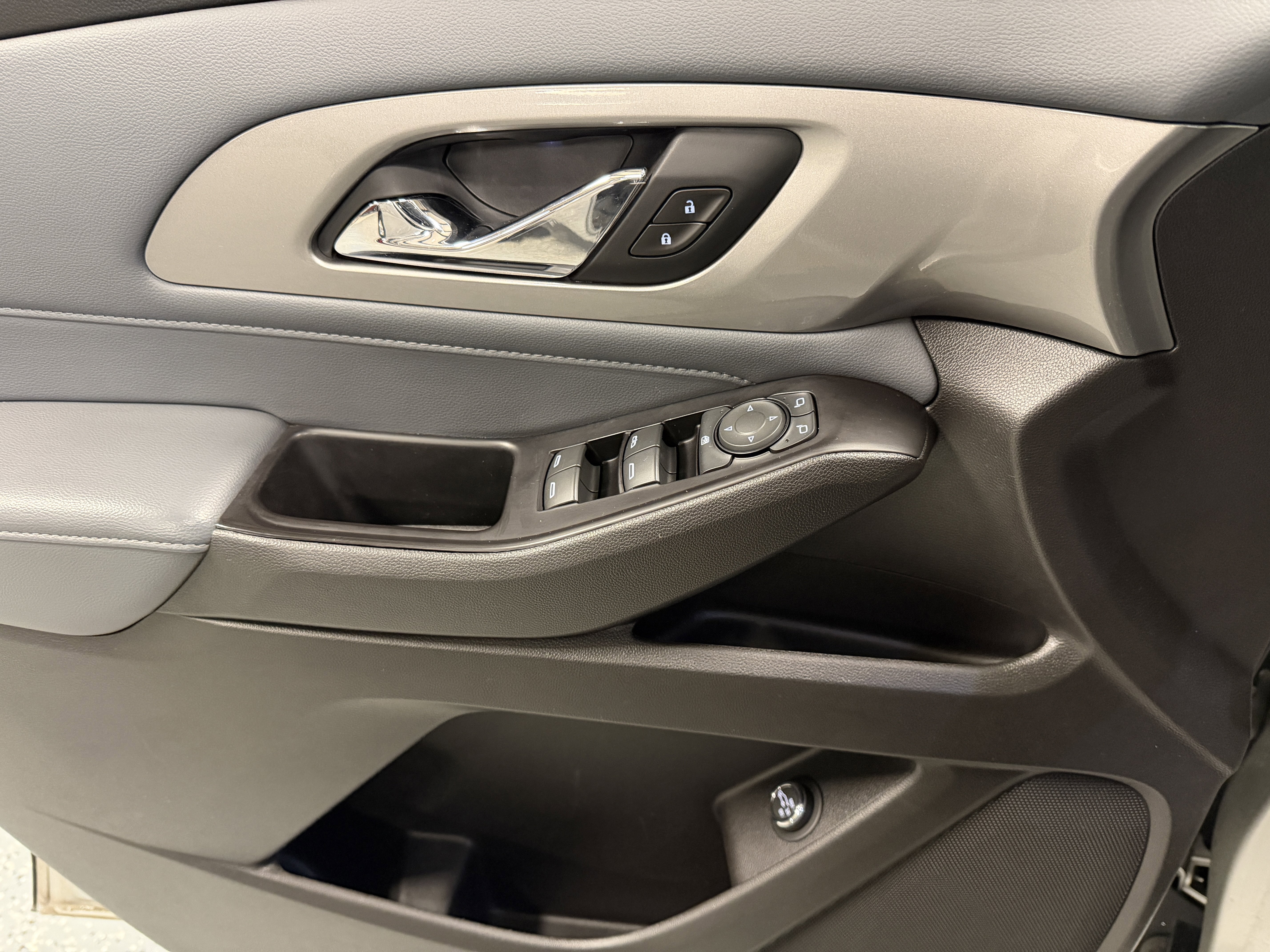 Used 2019 Chevrolet Traverse LT image 20