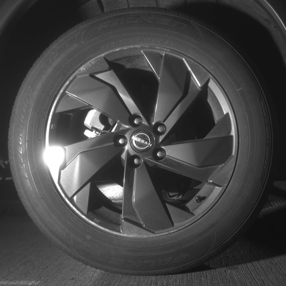 Used 2025 Nissan Rogue SV FWD image 15
