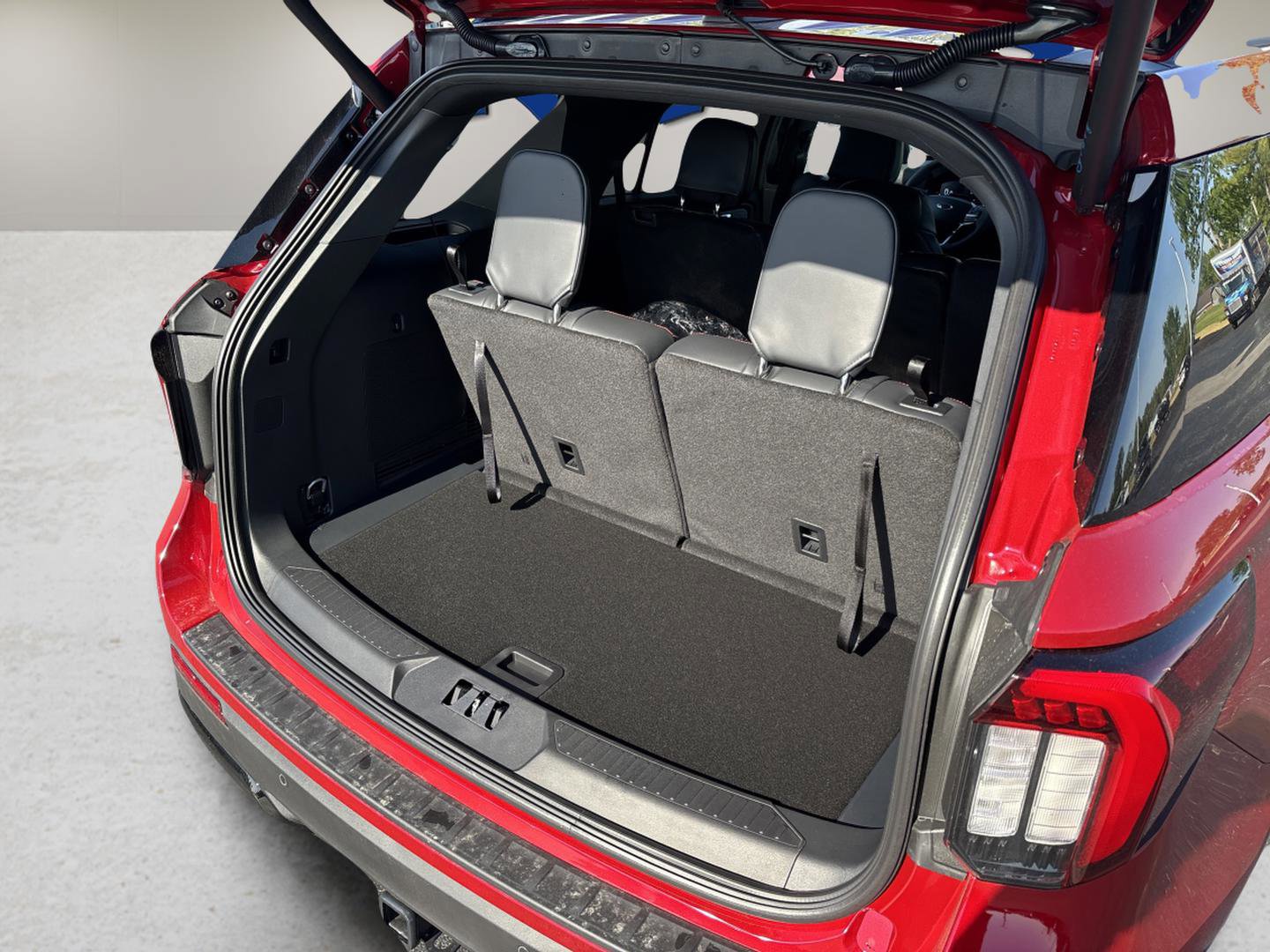 New 2026 Ford Explorer ST-Line AWD/4WD image 30
