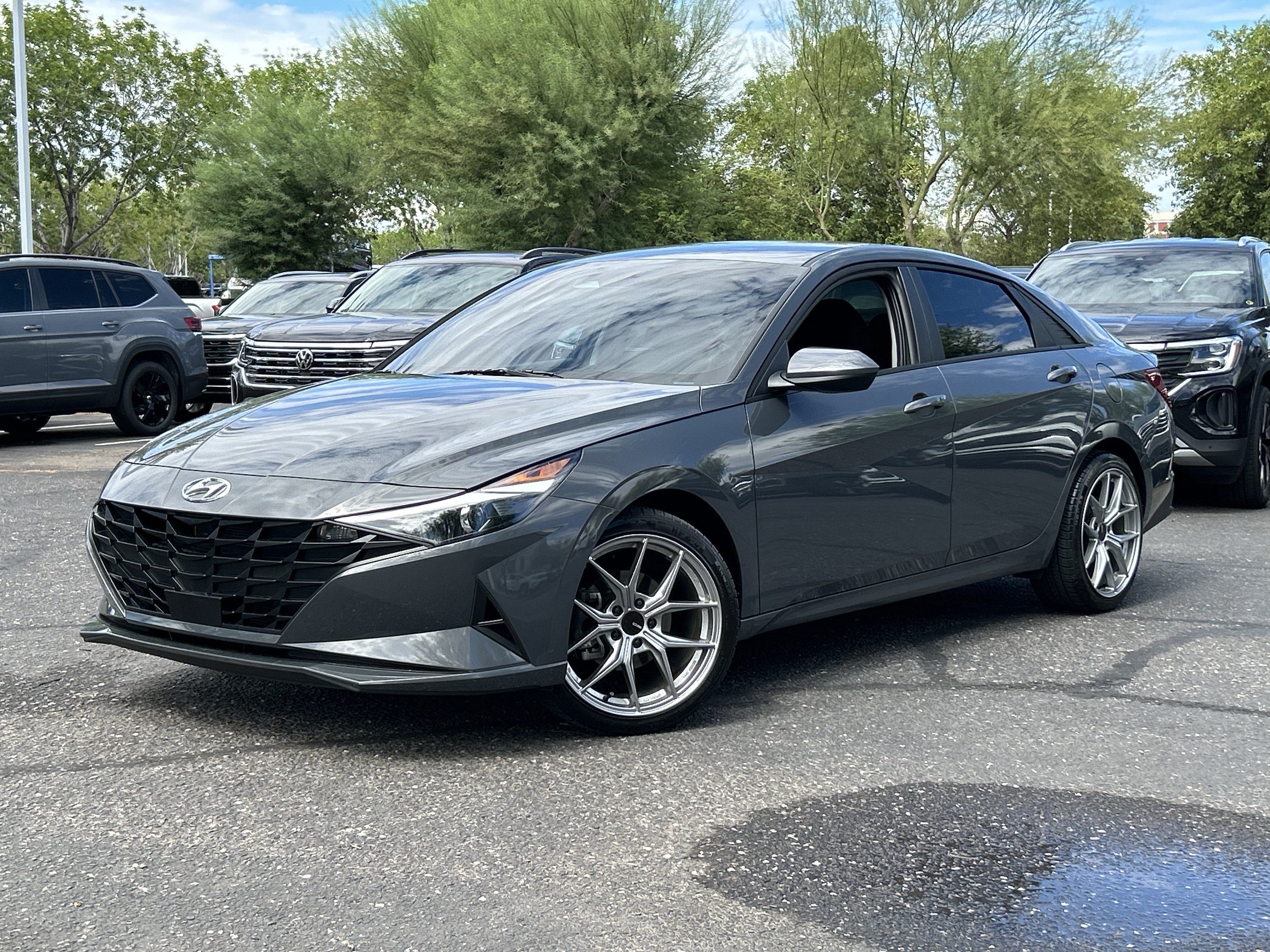Used 2023 Hyundai Elantra SEL w/ Convenience Package FWD image 29