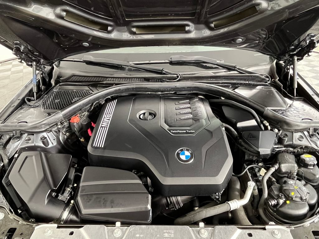 Certified 2022 BMW 330i xDrive Sedan w/ Driving Assistance Package image 17