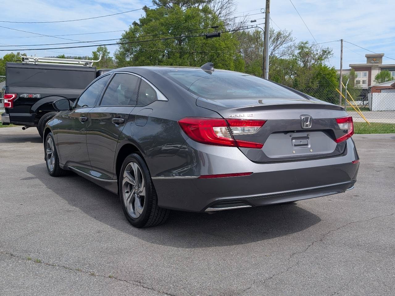 Used 2019 Honda Accord EX image 5