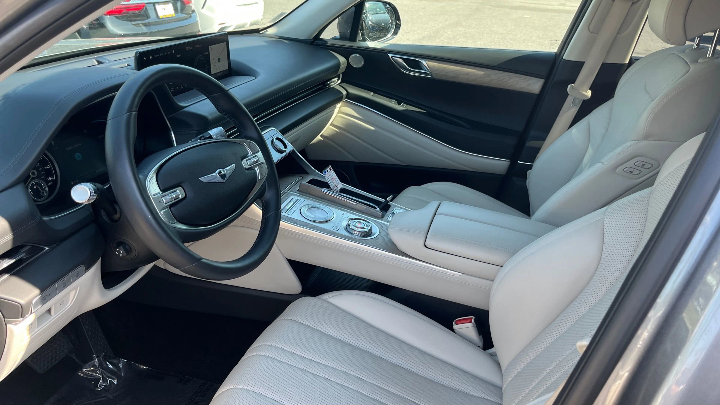 Used 2022 Genesis GV80 3.5T image 17