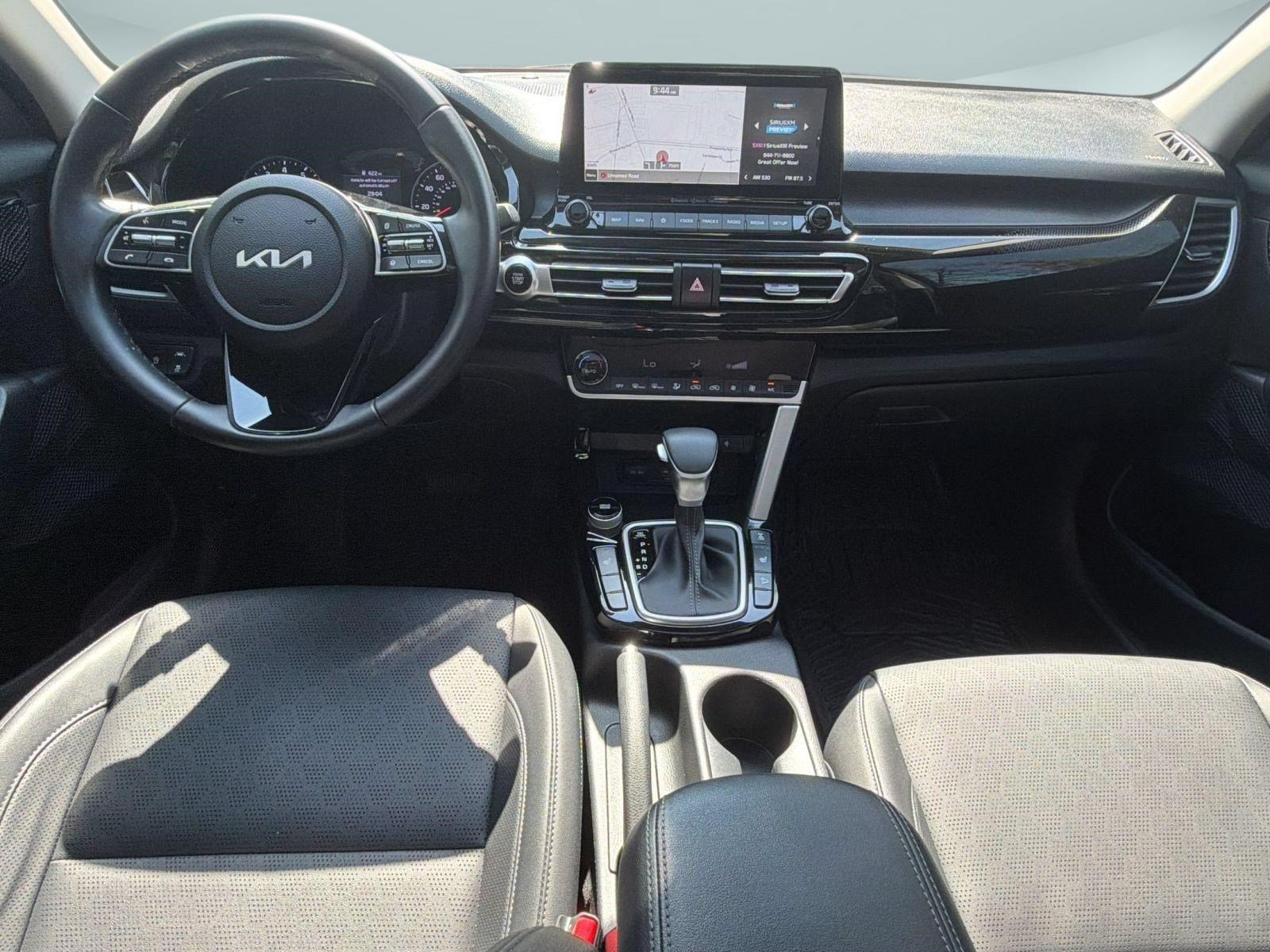 Used 2022 Kia Seltos EX AWD/4WD image 16