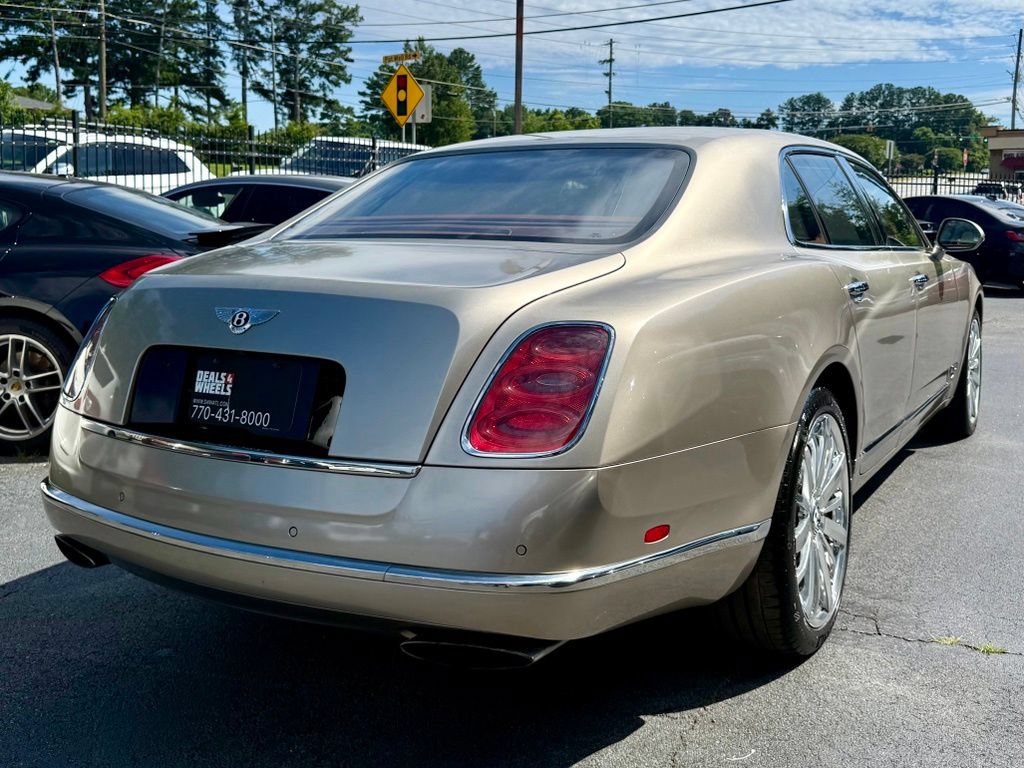 Used 2016 Bentley Mulsanne RWD image 9