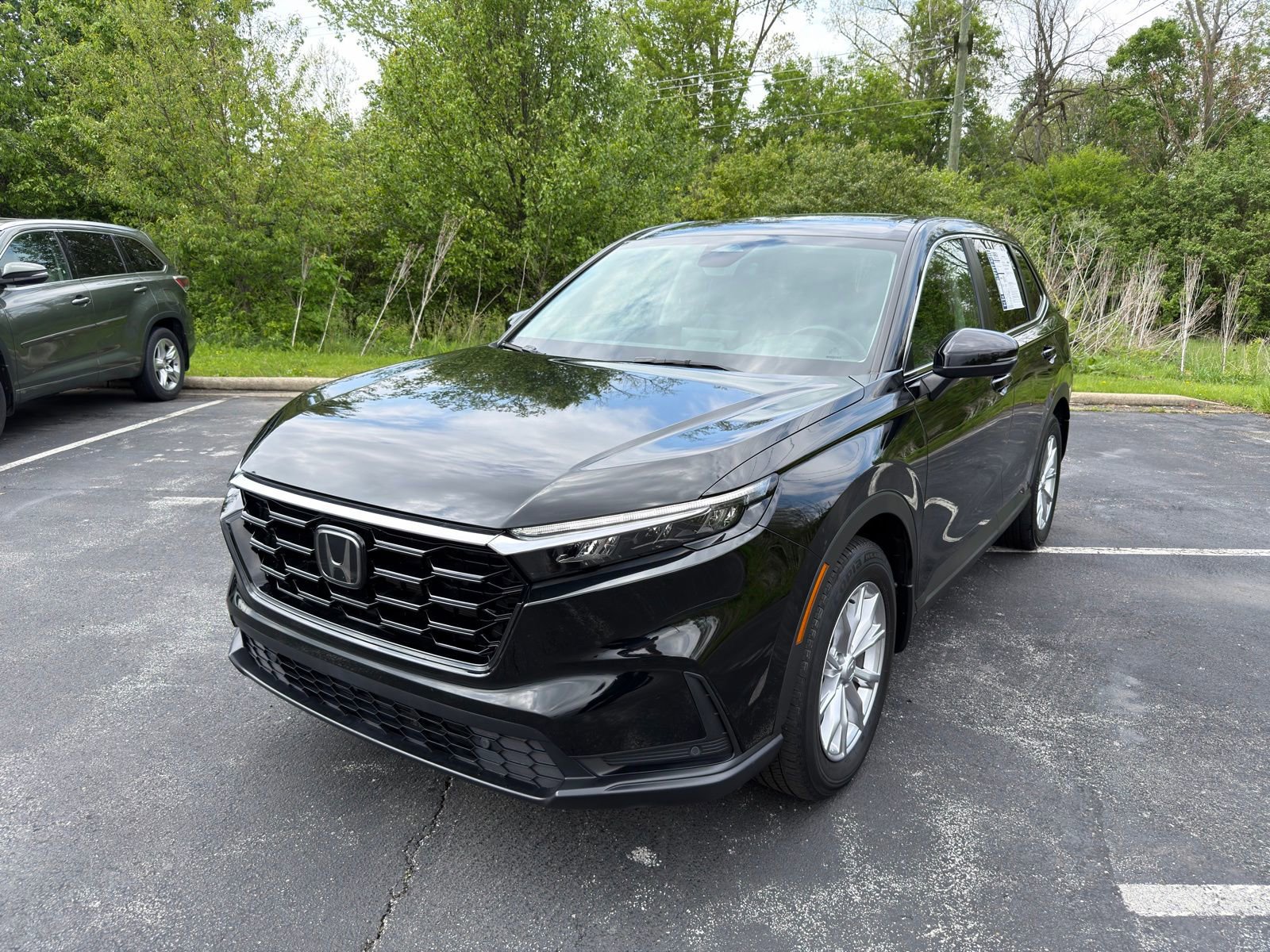Used 2024 Honda CR-V EX-L image 2