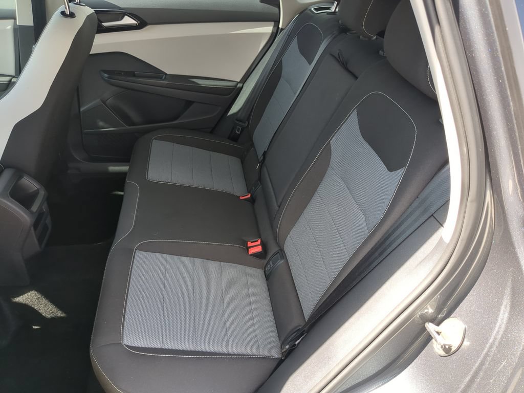Certified 2025 Volkswagen Taos S FWD image 15