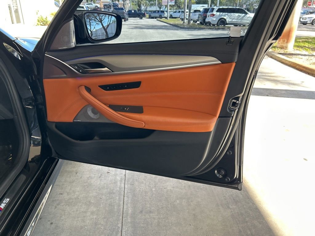 Used 2020 BMW M5 w/ Executive Package image 29
