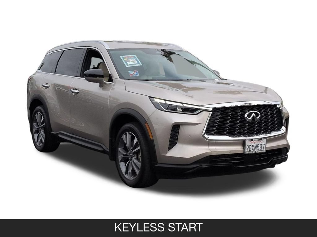 Used 2025 INFINITI QX60 Luxe FWD image 2