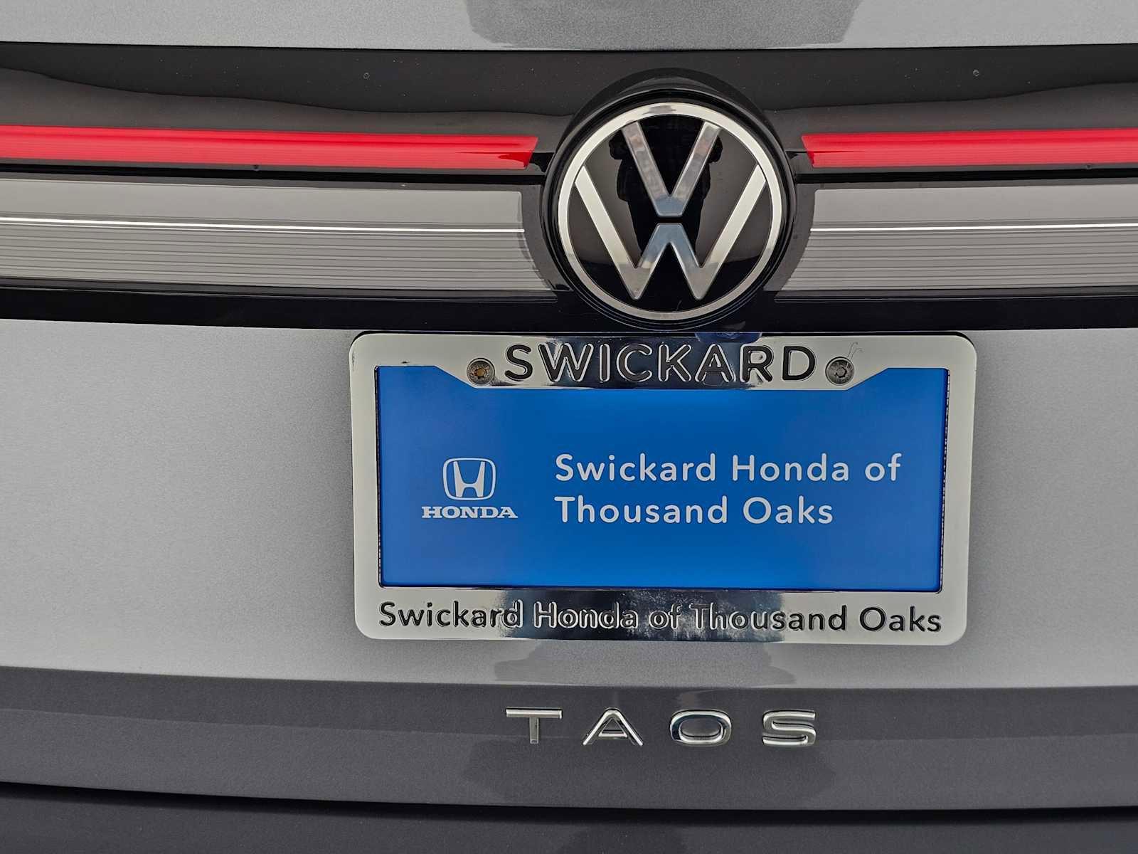 Used 2026 Volkswagen Taos SE image 13