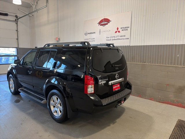 Used 2011 Nissan Pathfinder SV w/ Protection Pkg image 6