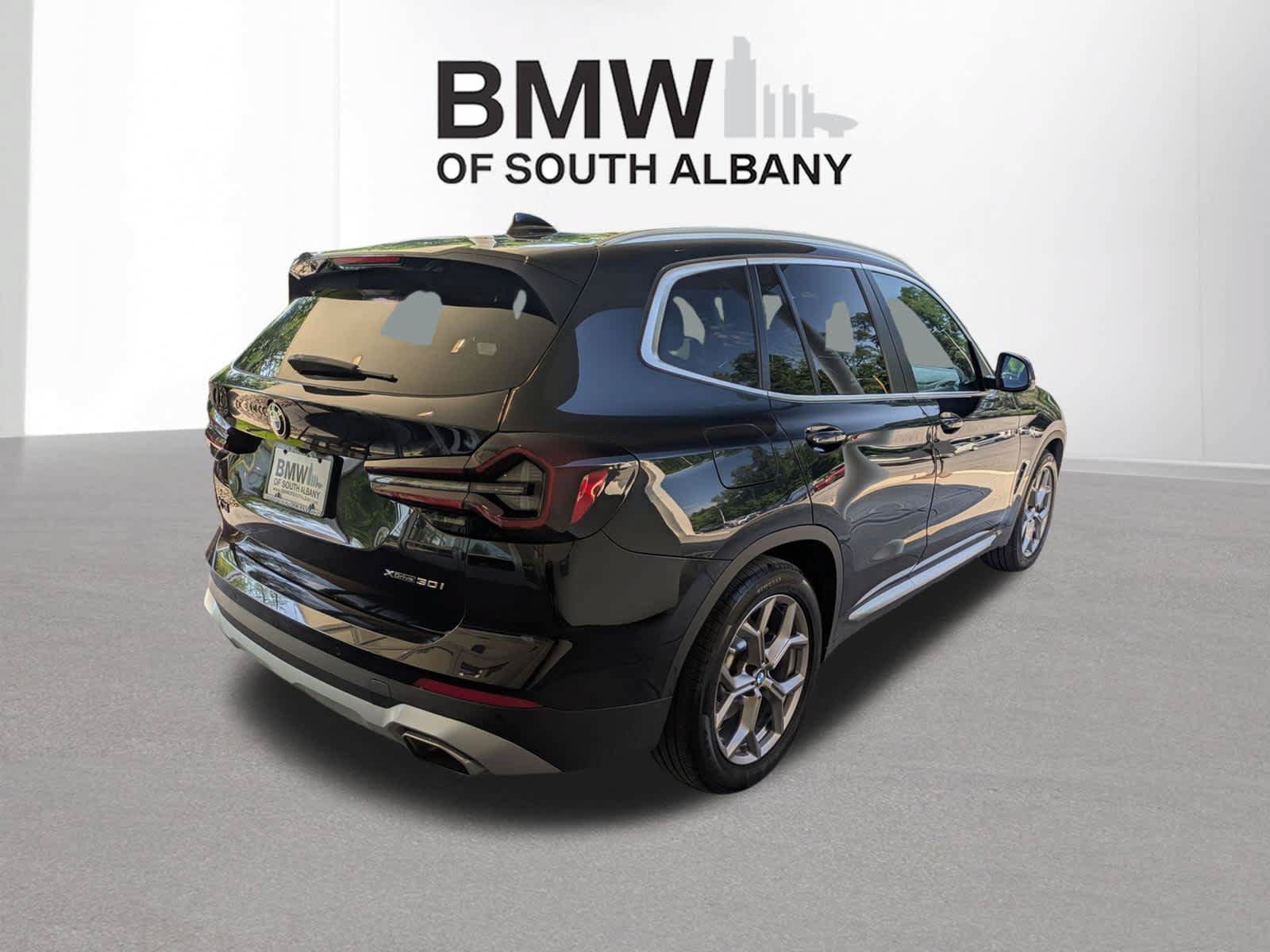 Used 2022 BMW X3 xDrive30i w/ Premium Package 2 AWD/4WD image 3