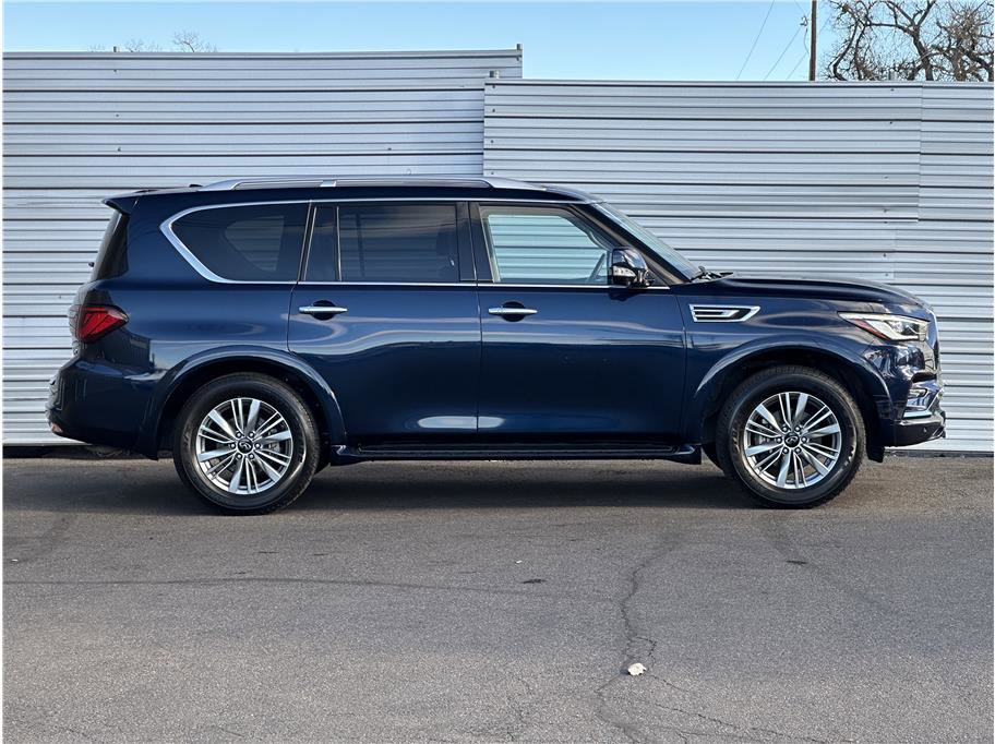 Used 2024 INFINITI QX80 Luxe image 9