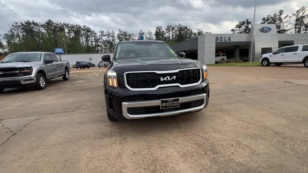 Used 2024 Kia Telluride LX FWD image 9