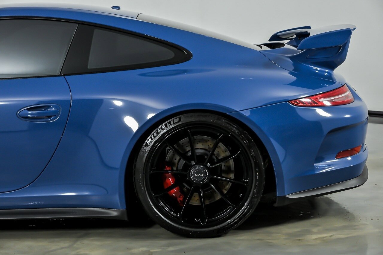 Used 2015 Porsche 911 GT3 RWD image 9
