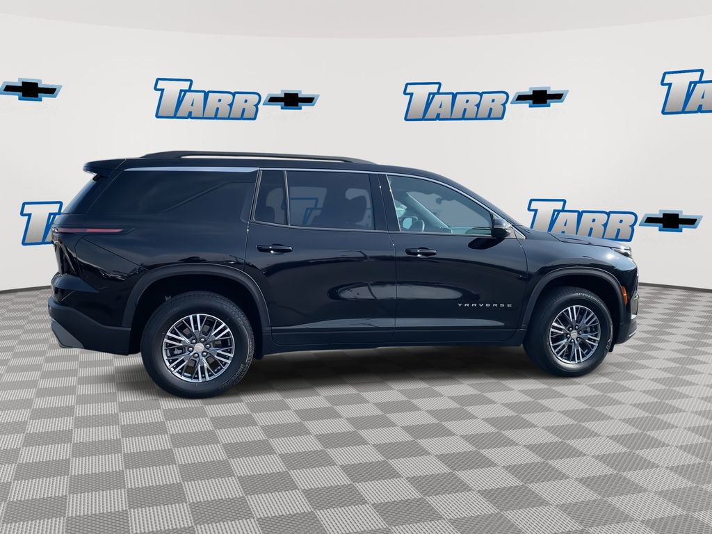 Used 2025 Chevrolet Traverse LT image 9
