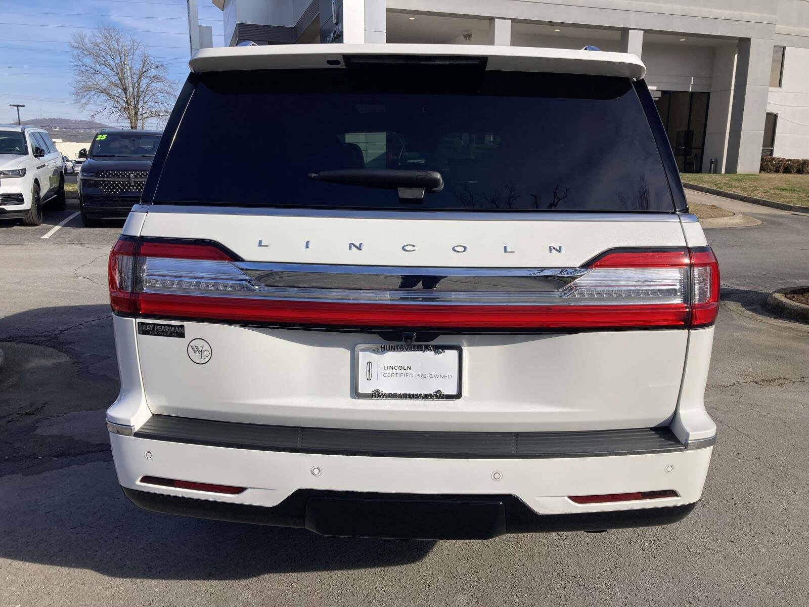 Used 2021 Lincoln Navigator Reserve AWD/4WD image 6