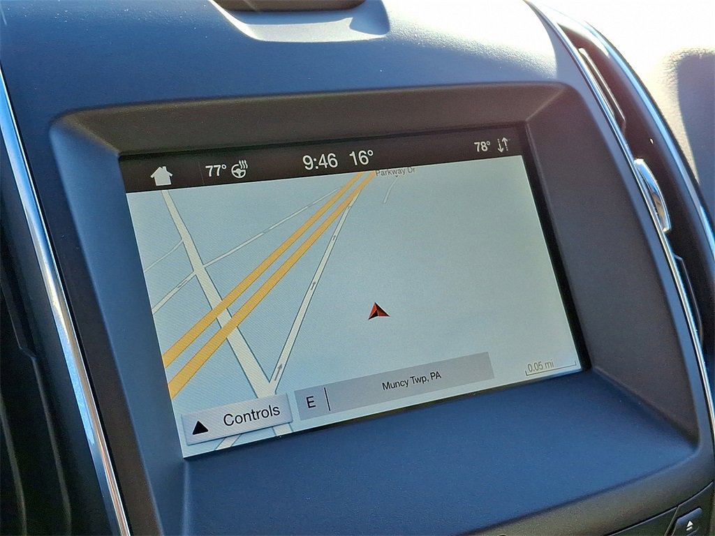 Used 2019 Ford Edge Titanium w/ Equipment Group 301A image 3