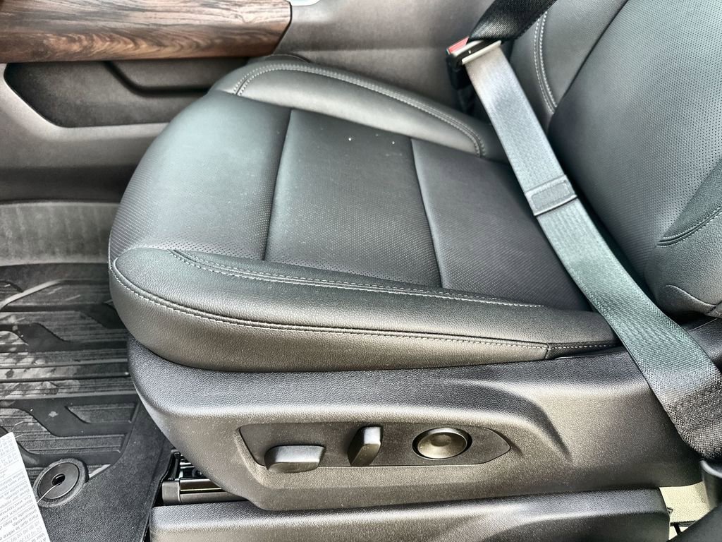 New 2026 GMC Sierra 1500 SLT image 25