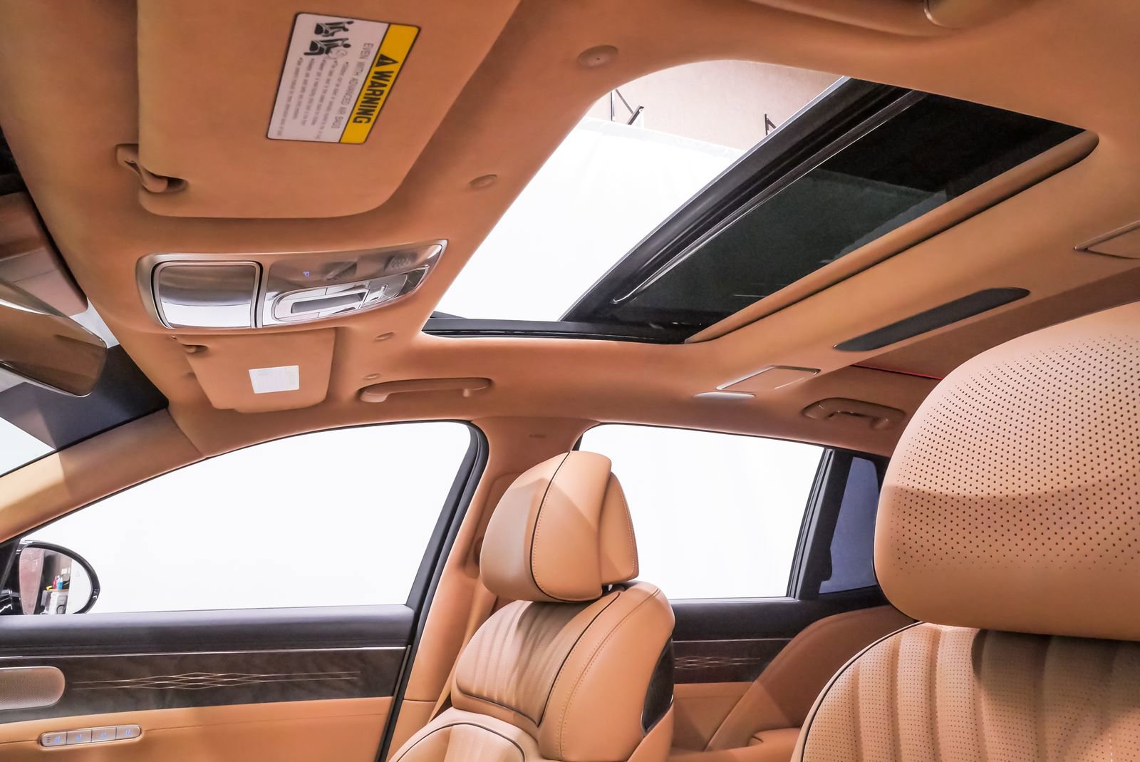 Certified 2025 Genesis G90 3.5T image 10