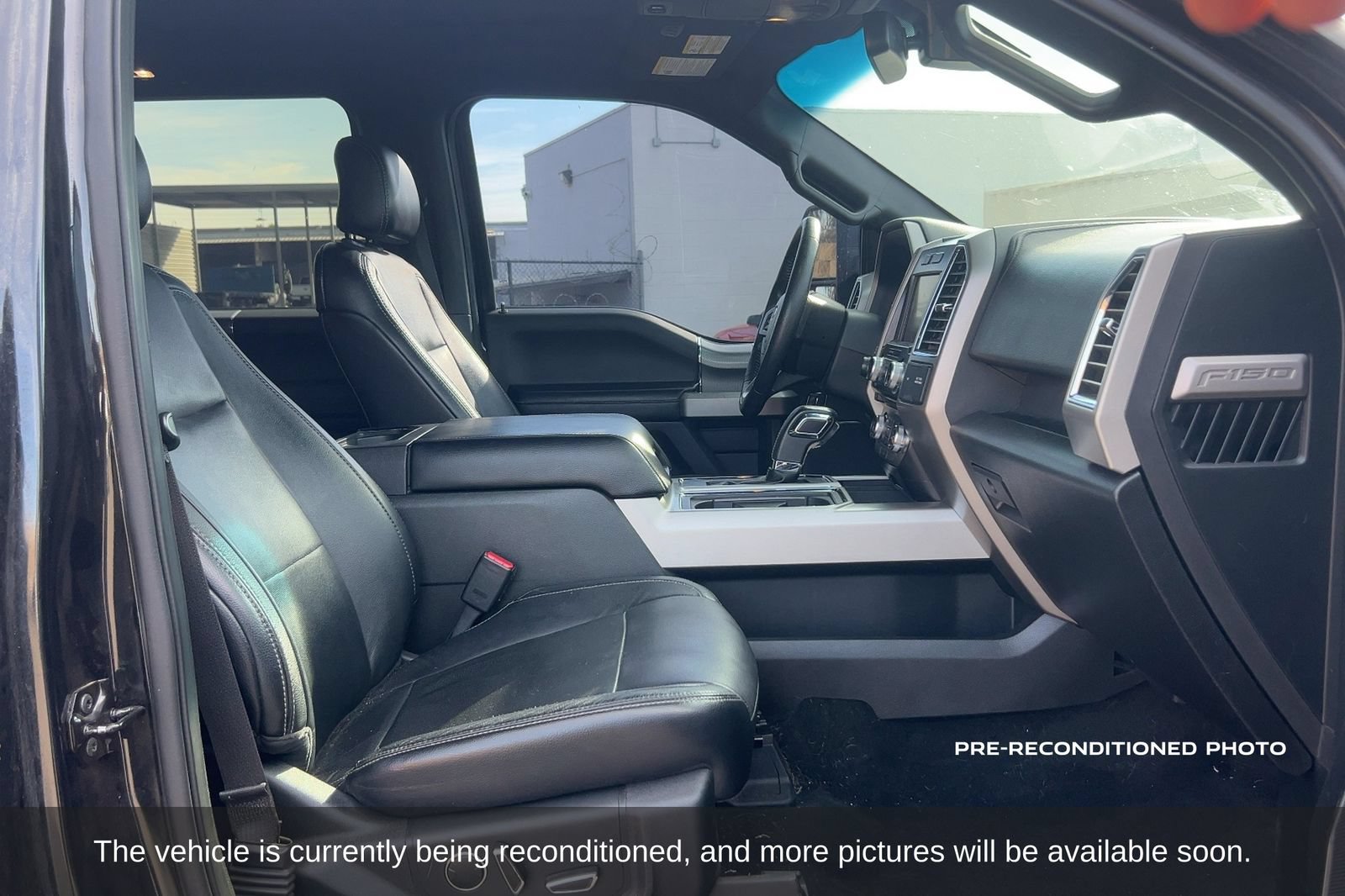 Used 2015 Ford F150 Lariat w/ Equipment Group 502A Luxury AWD/4WD image 13