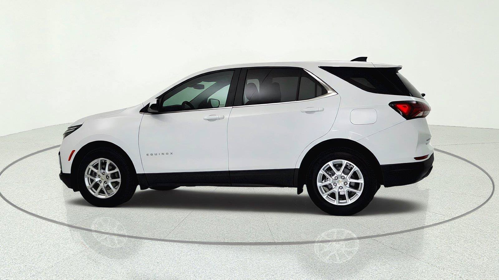 Used 2022 Chevrolet Equinox LT FWD image 4