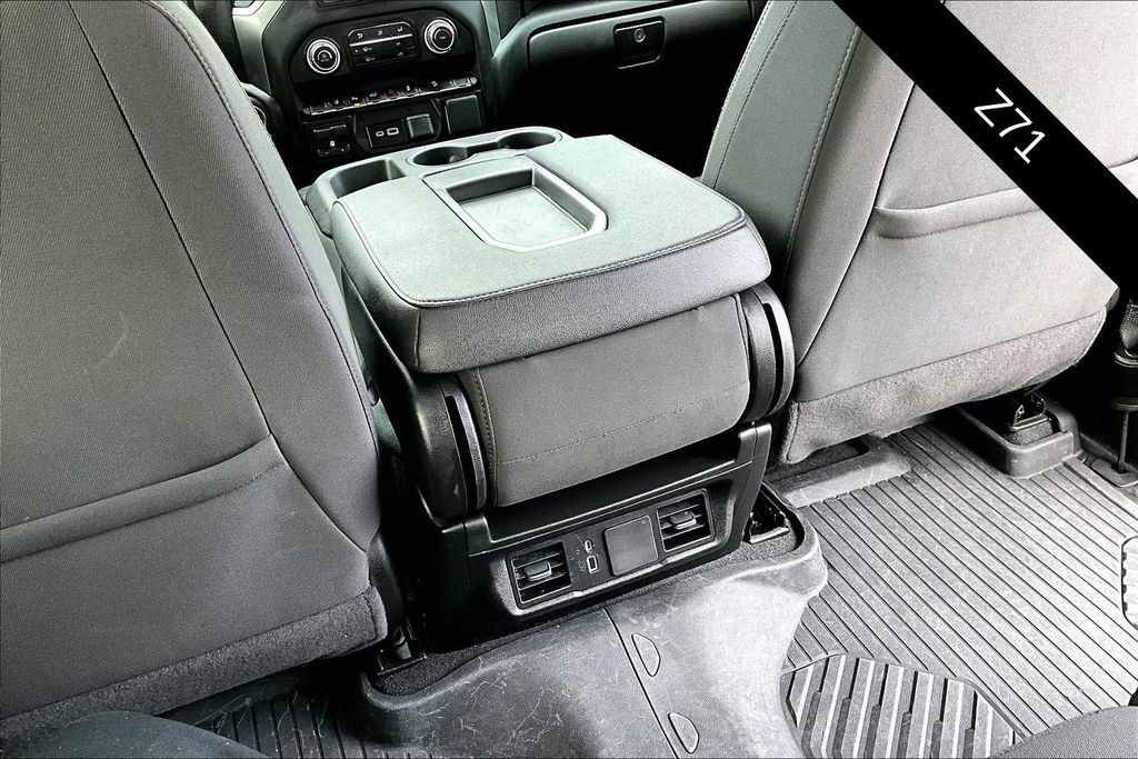 Used 2025 Chevrolet Silverado 2500 Custom w/ Custom Value Package image 11