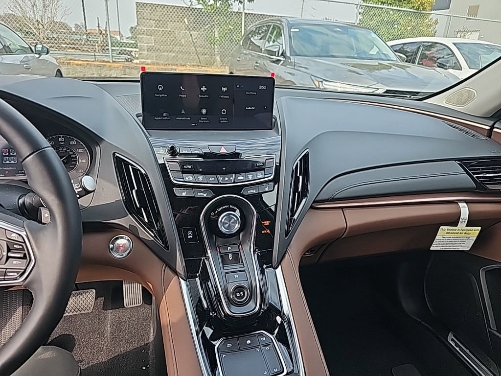 Used 2025 Acura RDX w/ Technology Package image 9