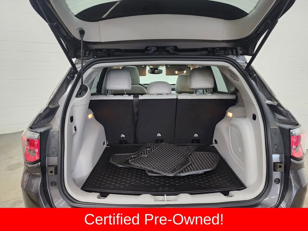 Certified 2022 Jeep Compass Latitude w/ Sun and Sound Group image 30