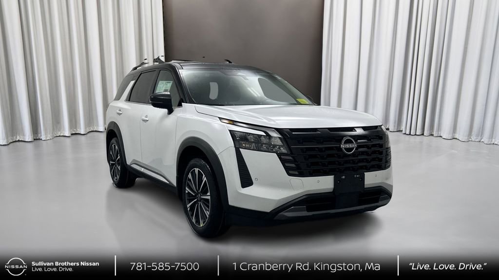 New 2026 Nissan Pathfinder Platinum w/ Cargo Package image 3