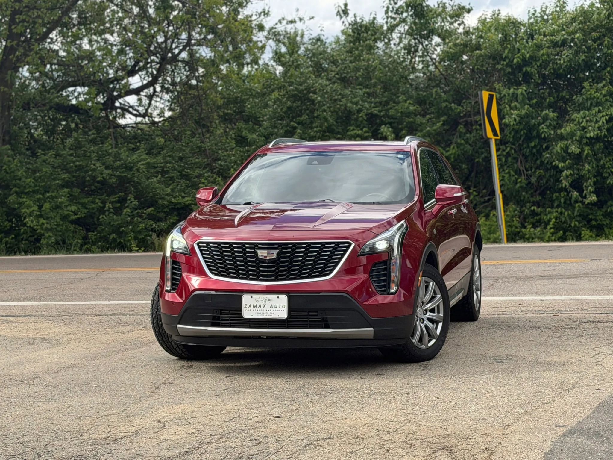 Used 2020 Cadillac XT4 Premium Luxury w/ Enhanced Visibility Package AWD/4WD image 1