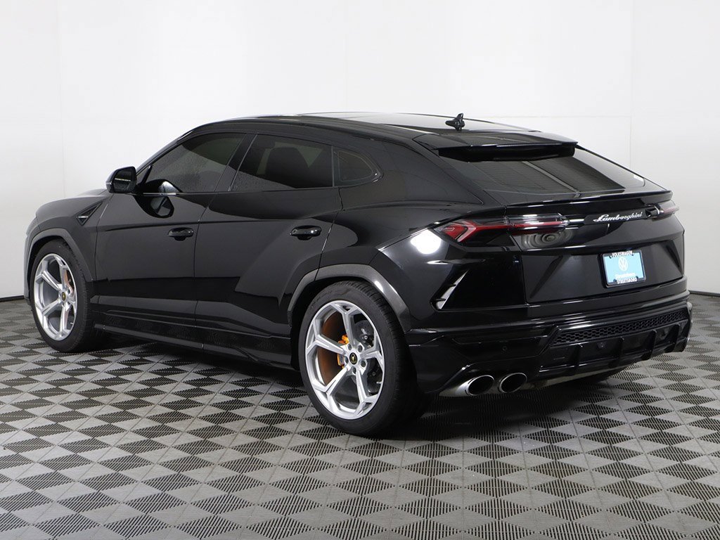 Used 2022 Lamborghini Urus image 13