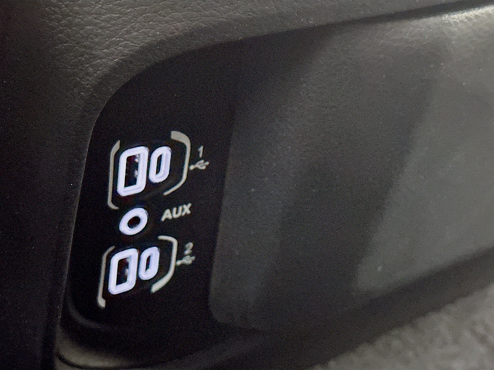 Used 2025 RAM 1500 Laramie image 26