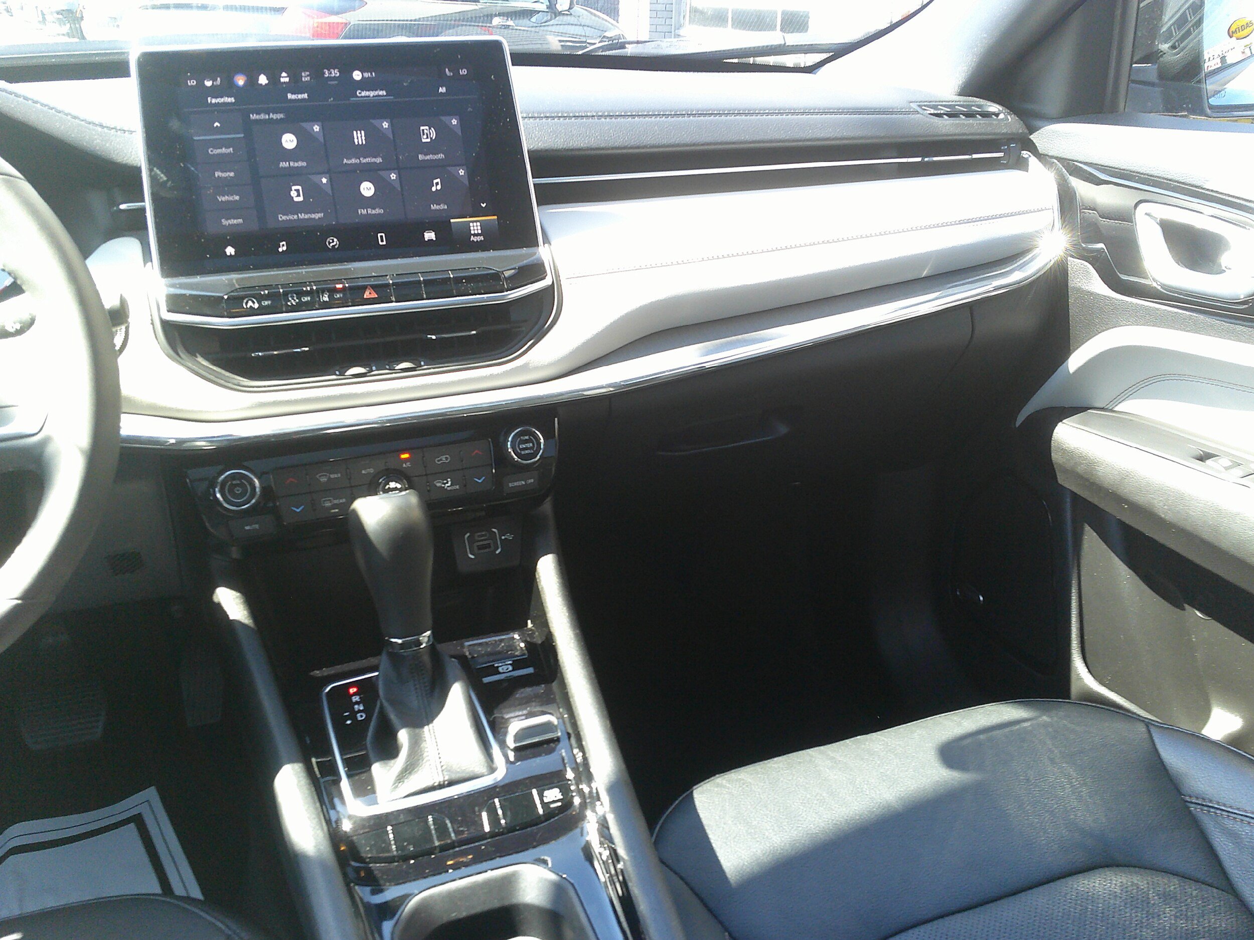 Used 2023 Jeep Compass Limited w/ Sun and Sound Group AWD/4WD image 22