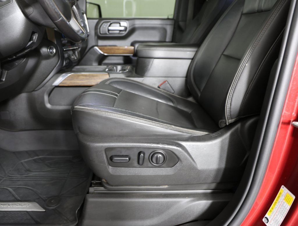 Used 2020 Chevrolet Silverado 1500 High Country w/ Technology Package image 12