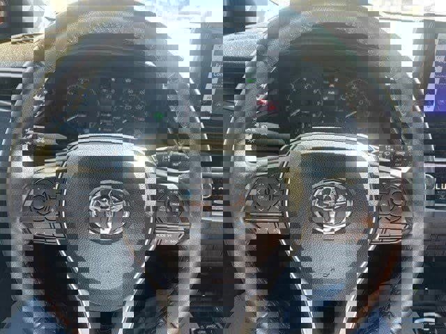 Certified 2024 Toyota Corolla Cross SE image 10