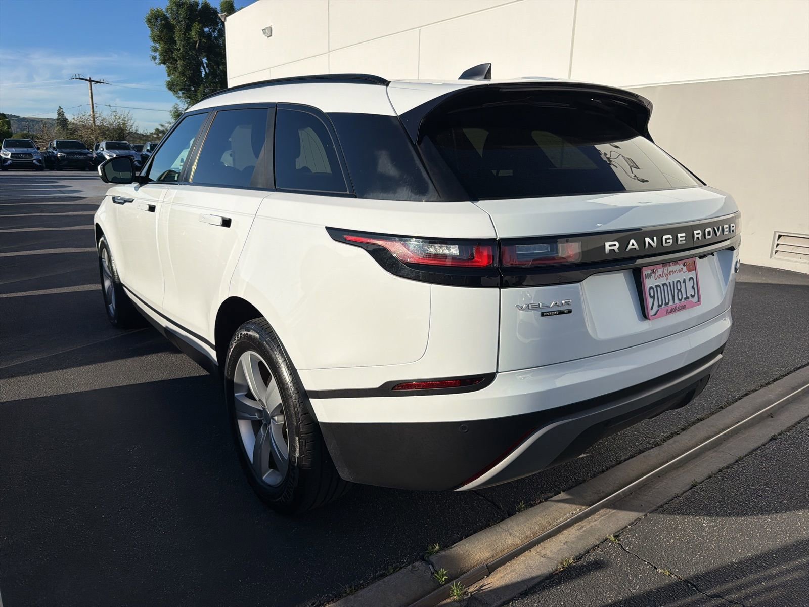 Used 2019 Land Rover Range Rover Velar S image 3