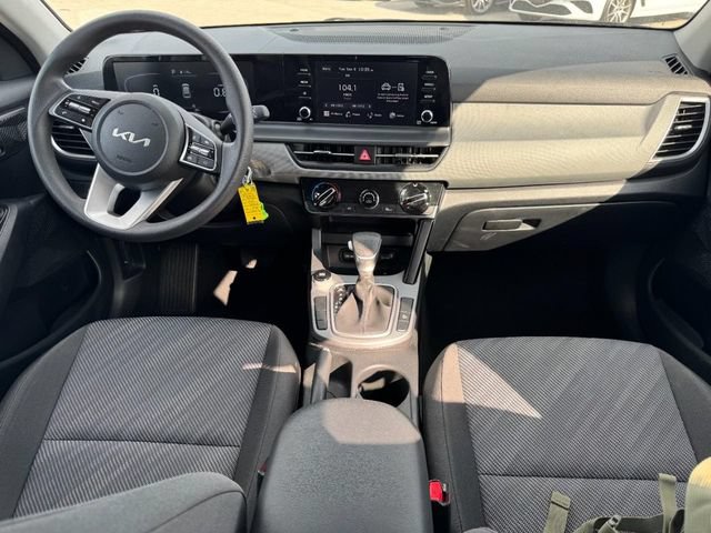 Used 2026 Kia Seltos LX FWD image 14