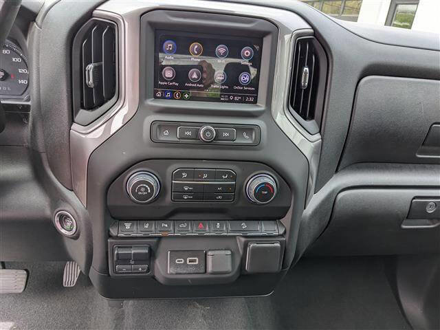 Used 2024 Chevrolet Silverado 2500 Custom w/ Custom Value Package image 25