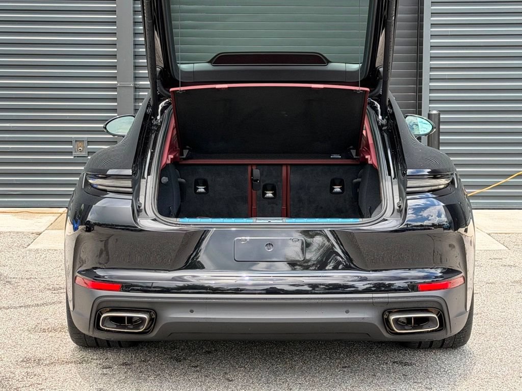 New 2026 Porsche Panamera RWD image 17