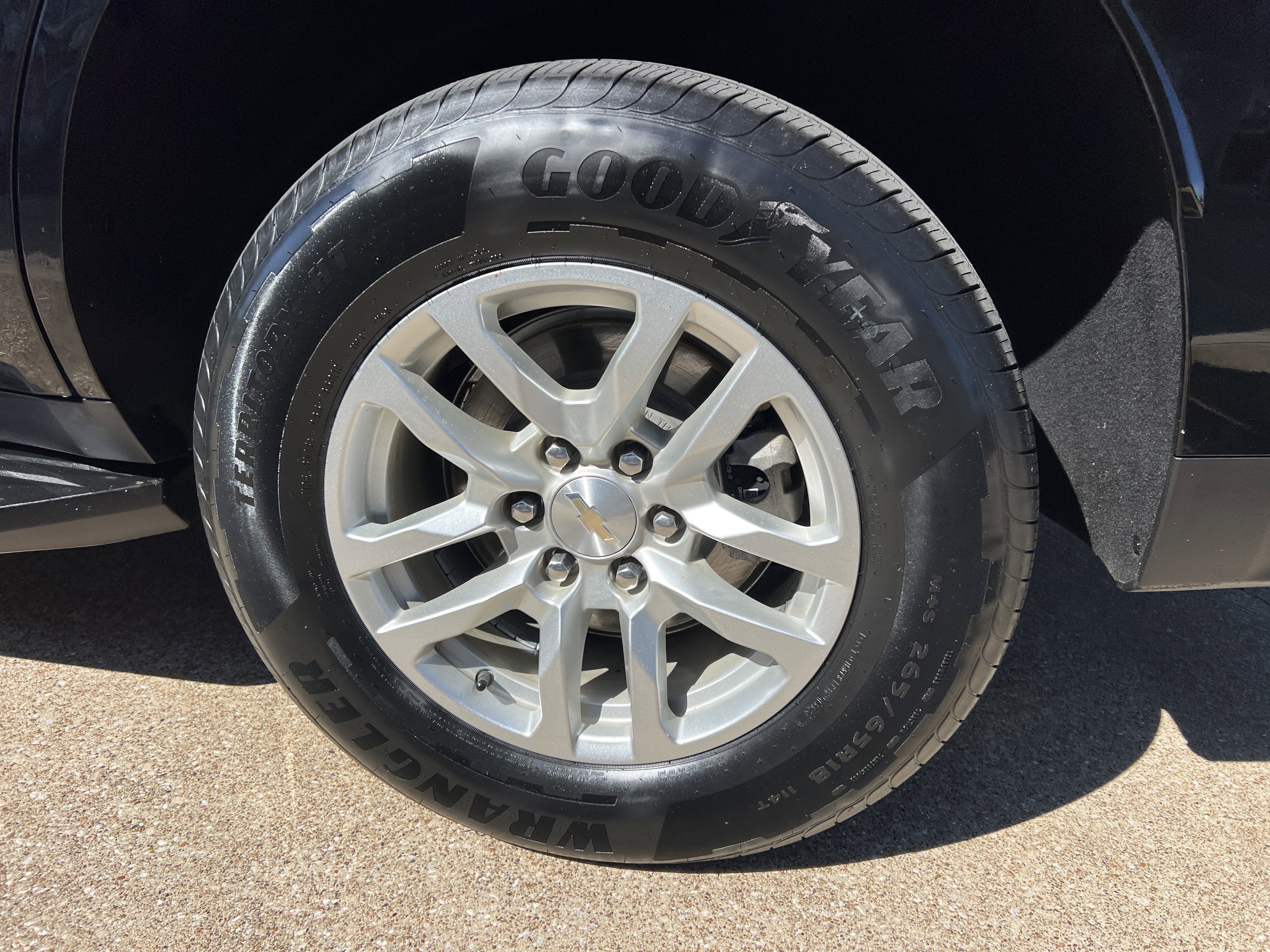 Used 2023 Chevrolet Tahoe LT image 28