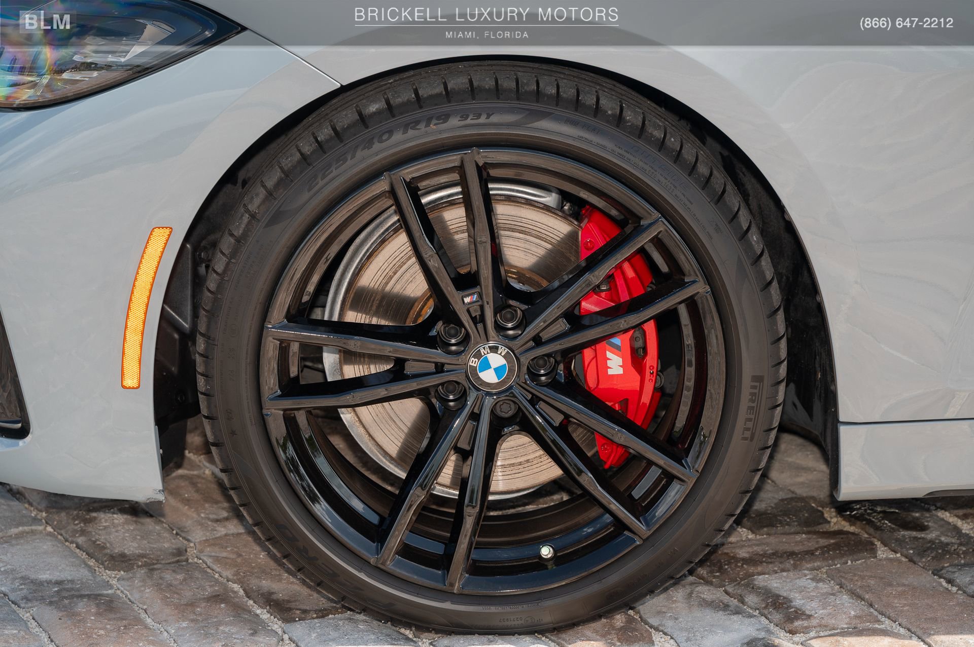 Used 2024 BMW M440i Convertible w/ Shadowloine Package image 37