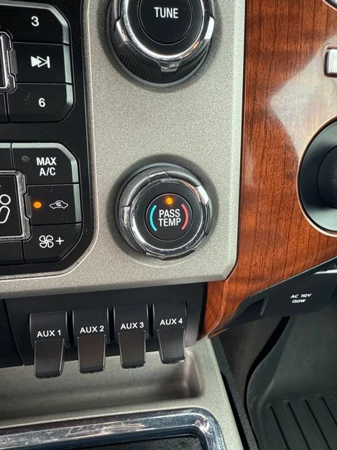 Used 2015 Ford F350 King Ranch w/ FX4 Off-Road Package AWD/4WD image 7