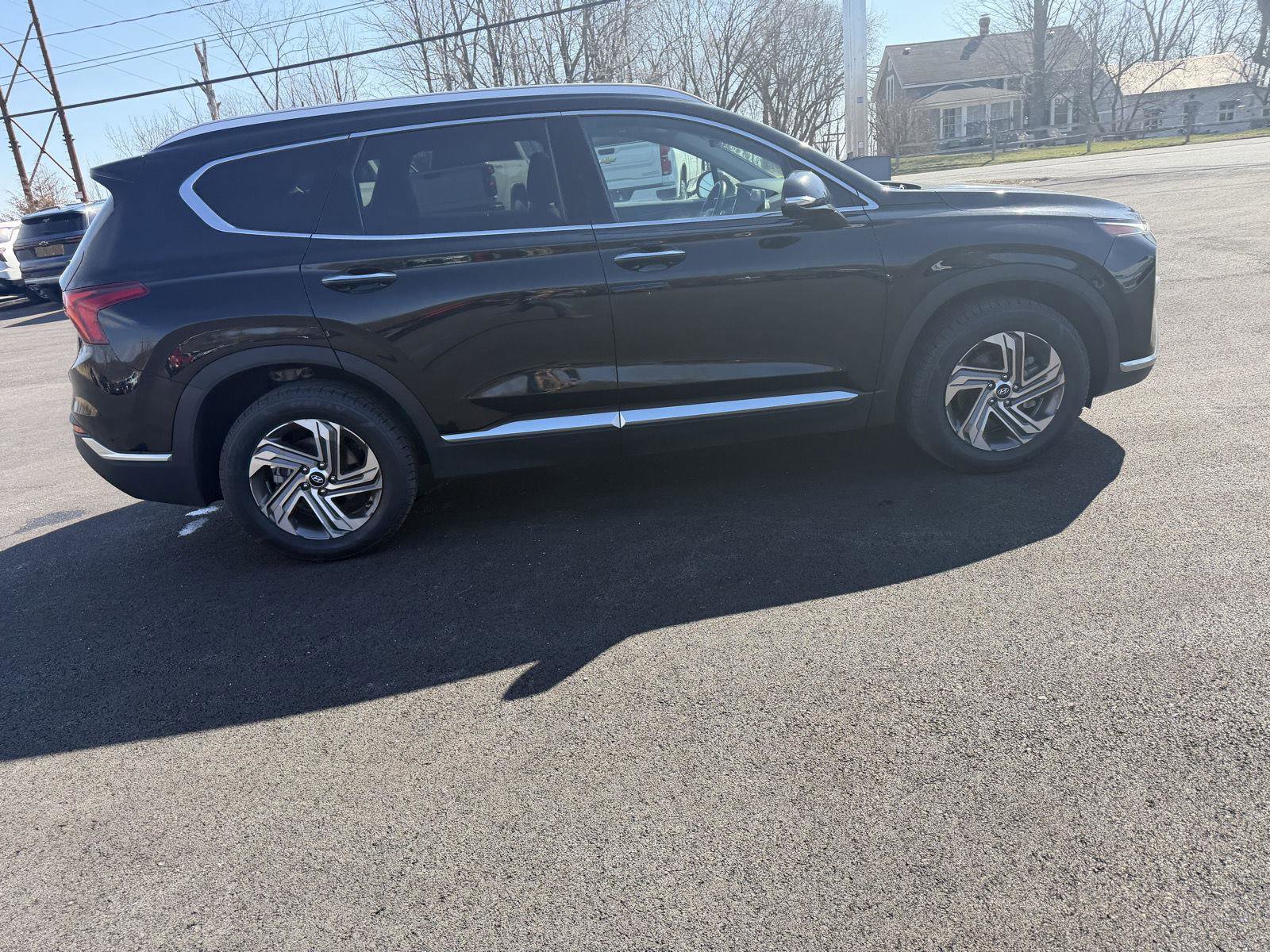 Used 2023 Hyundai Santa Fe SEL w/ Premium Package FWD image 7
