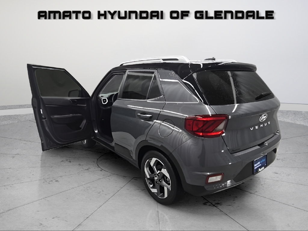 Certified 2026 Hyundai Venue SEL FWD image 10