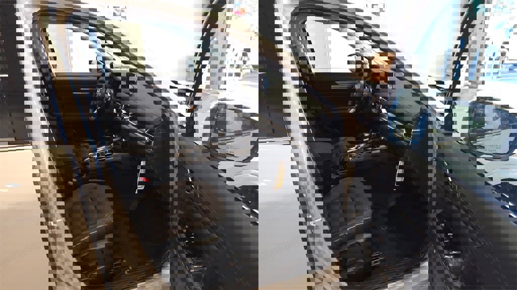 New 2025 MAZDA CX-5 AWD 2.5 S w/ Premium Plus Pkg image 17