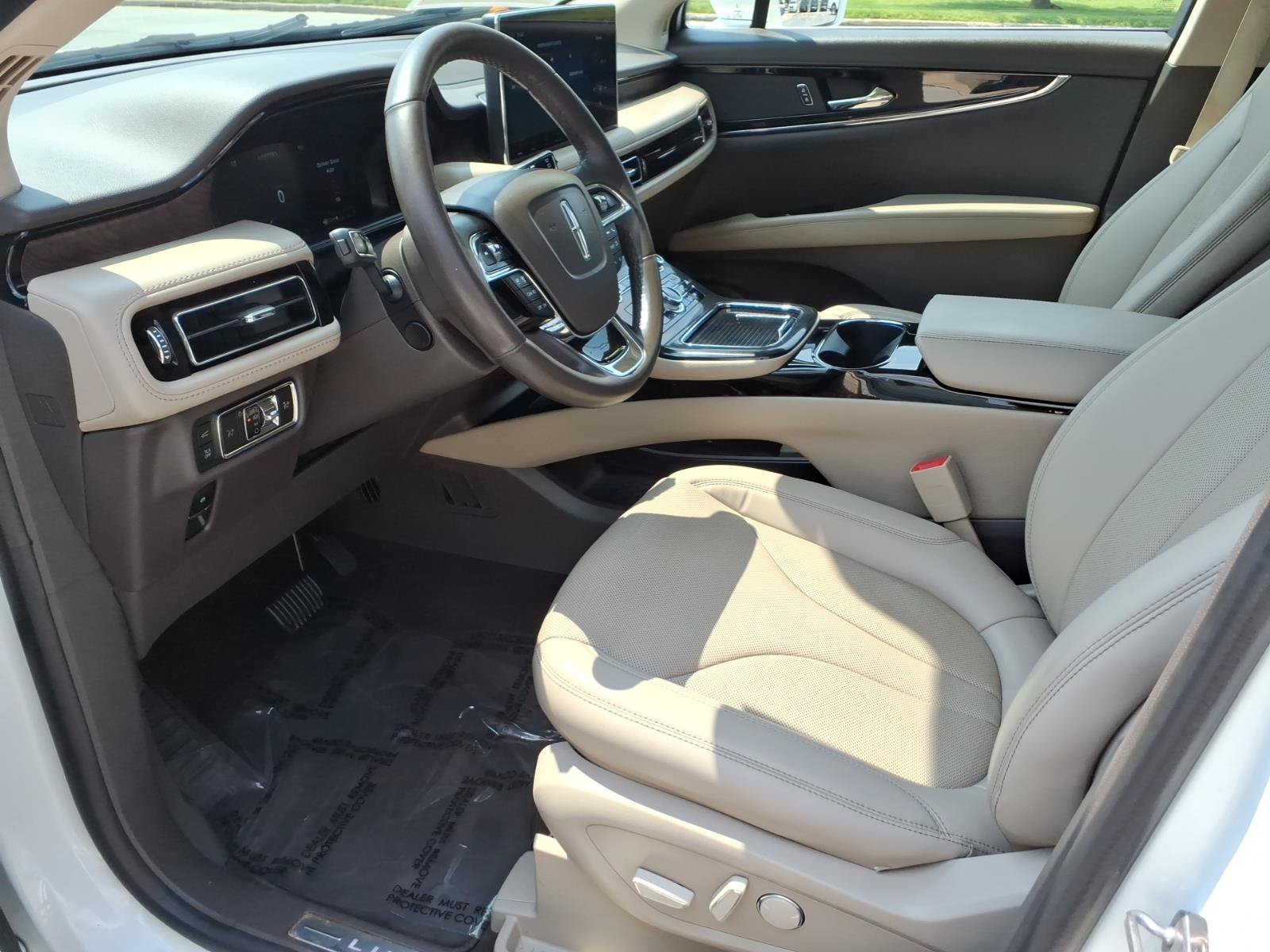 Certified 2023 Lincoln Nautilus Reserve AWD/4WD image 12