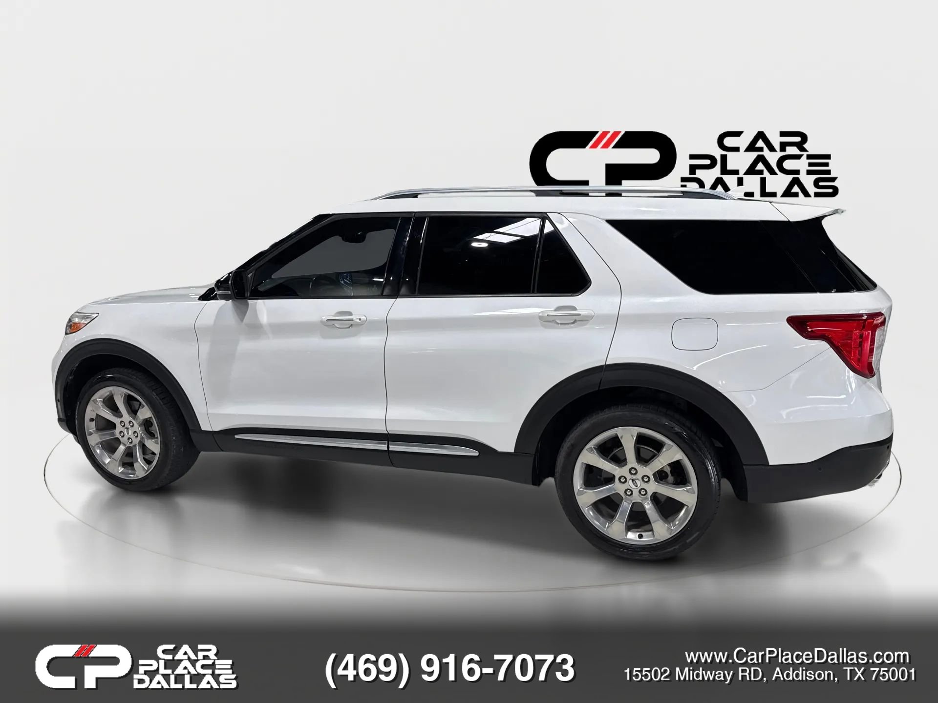 Used 2020 Ford Explorer Platinum w/ Premium Technology Package AWD/4WD image 4