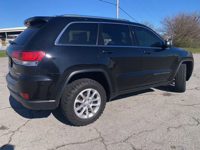 Used 2021 Jeep Grand Cherokee Laredo image 12