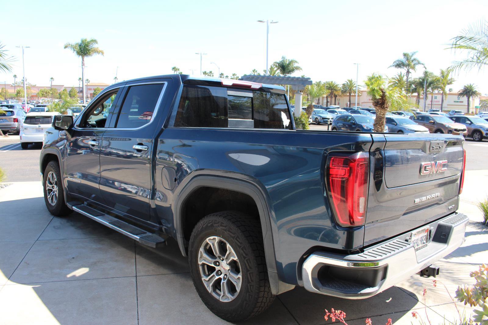 Used 2020 GMC Sierra 1500 SLT w/ SLT Convenience Package image 7